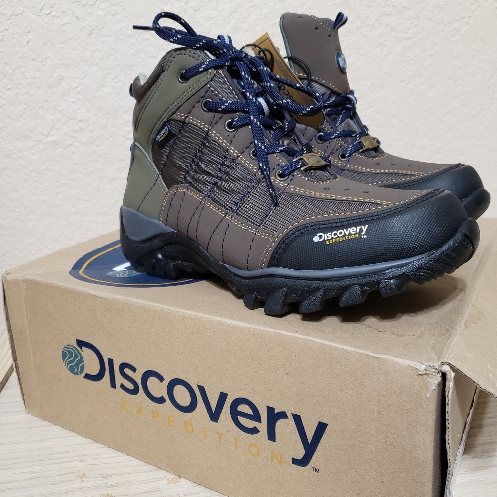 Boots - Picture 3 of 4